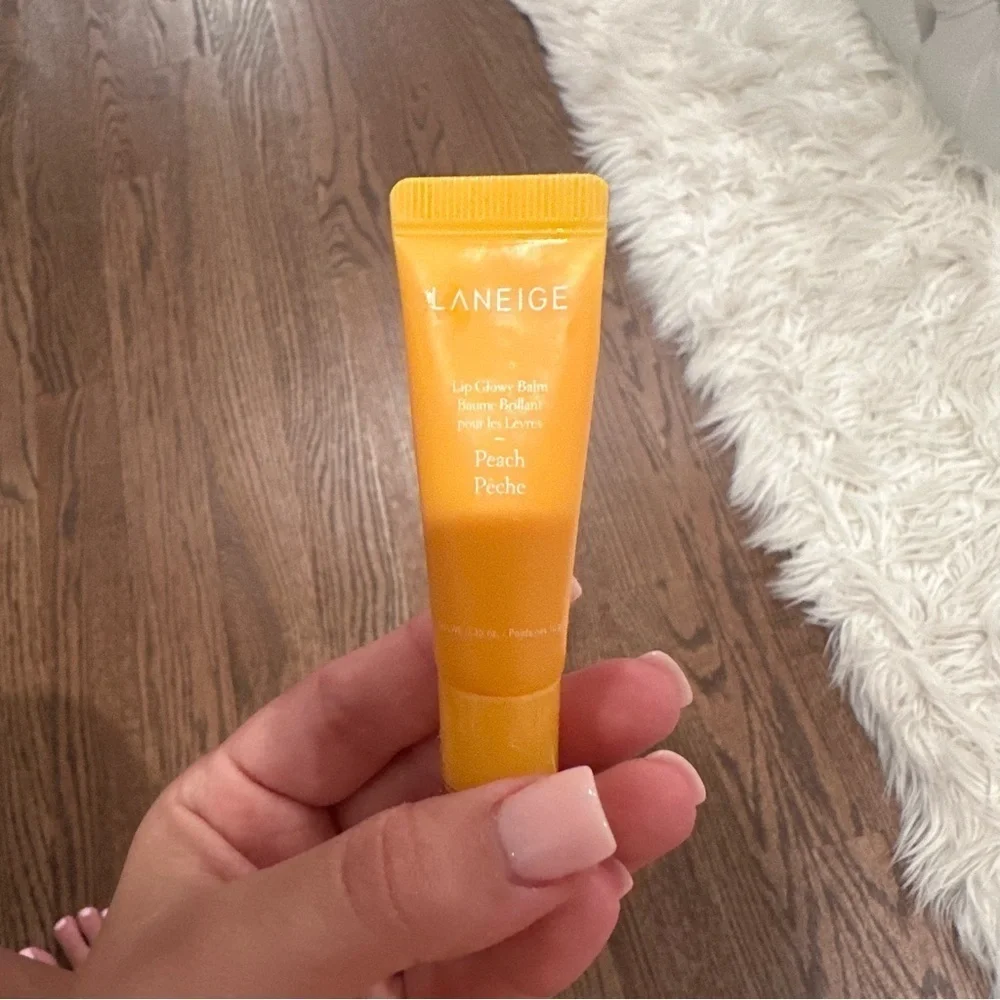 LANEIGE Lip Glowy Lightweight Hydration Balm Mango